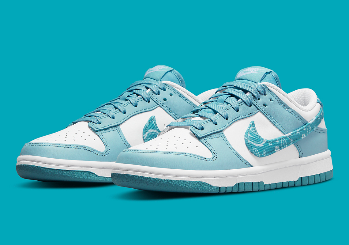 Official Images Of The sparkle Nike Dunk Low "Paisley" In Blue