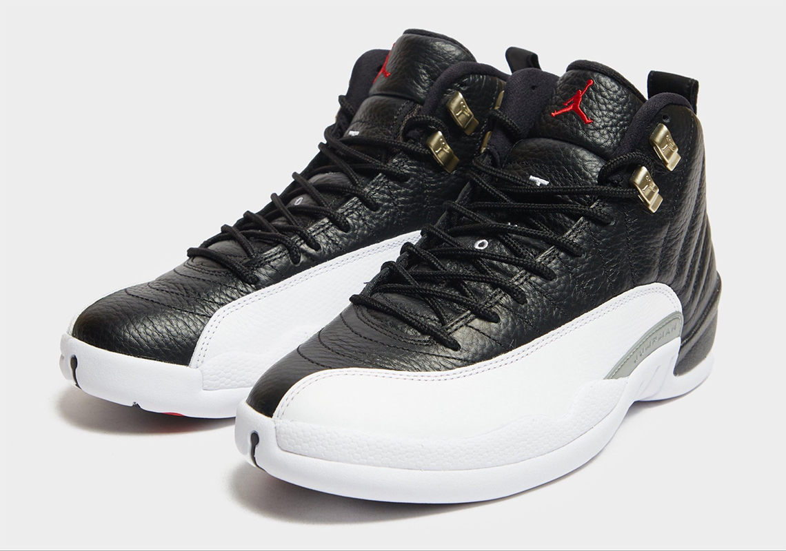 Jordan 12 black hot sale new release