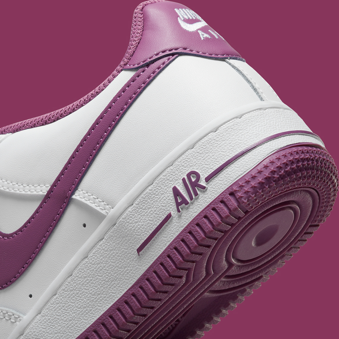 Nike mauve air force deals