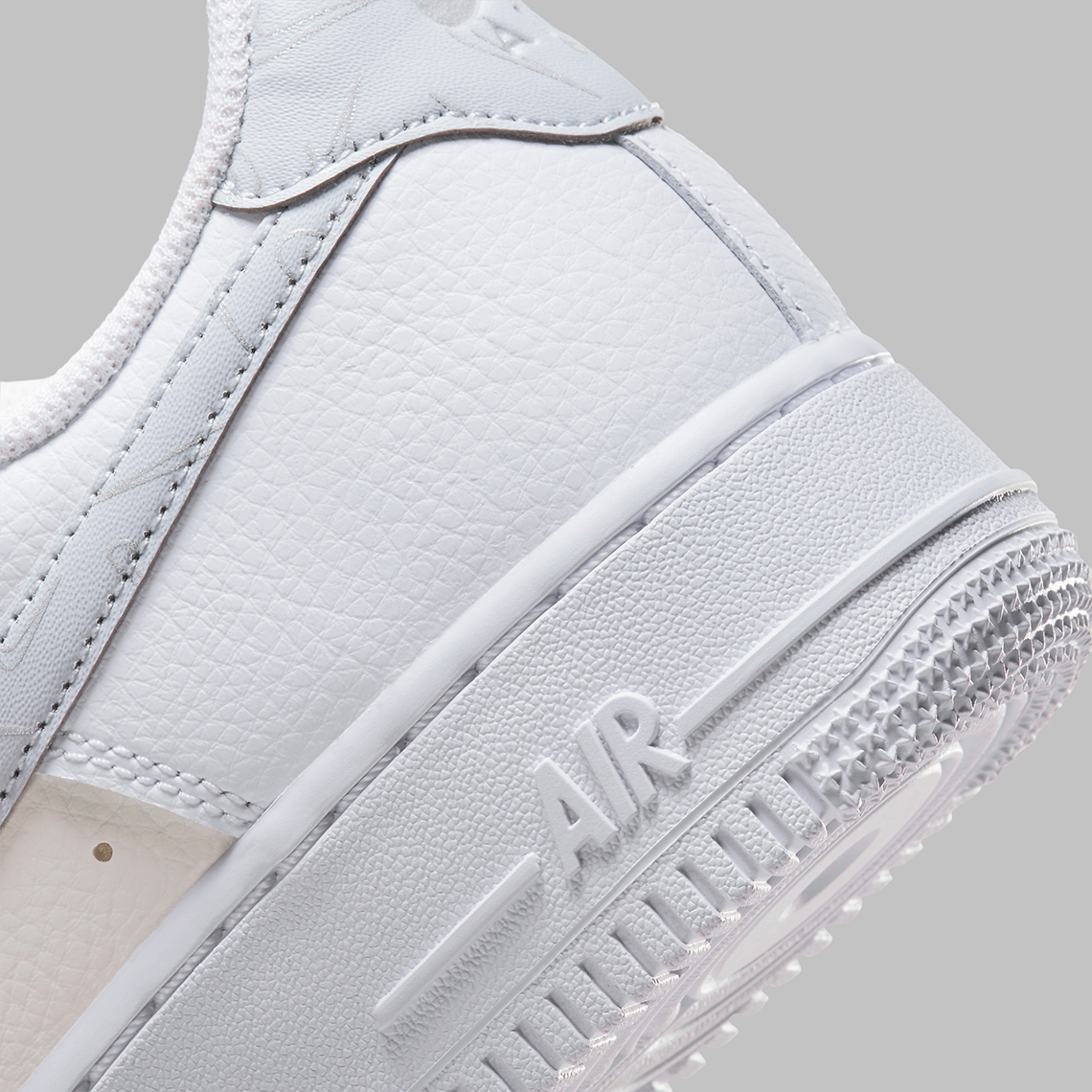 Nike Air Force 1 Low White Sail Pure Platinum All Over Swoosh 4