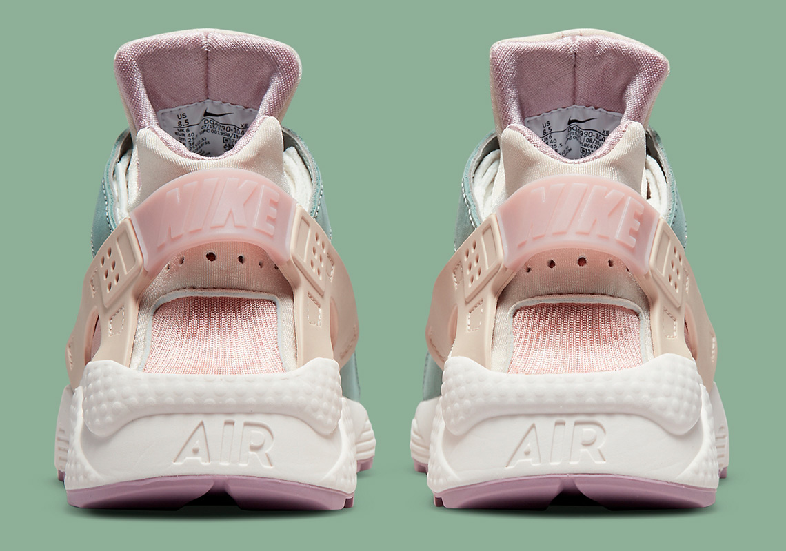 Nike air huarache light womens pink online