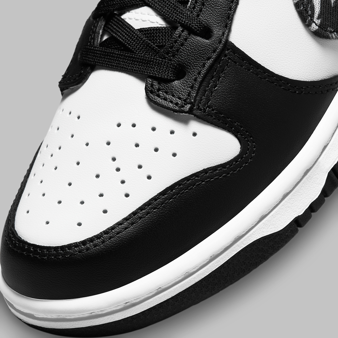 hurricane shoes nike white sneakers sandals sale Black White Paisley Panda Dh4401 100 5