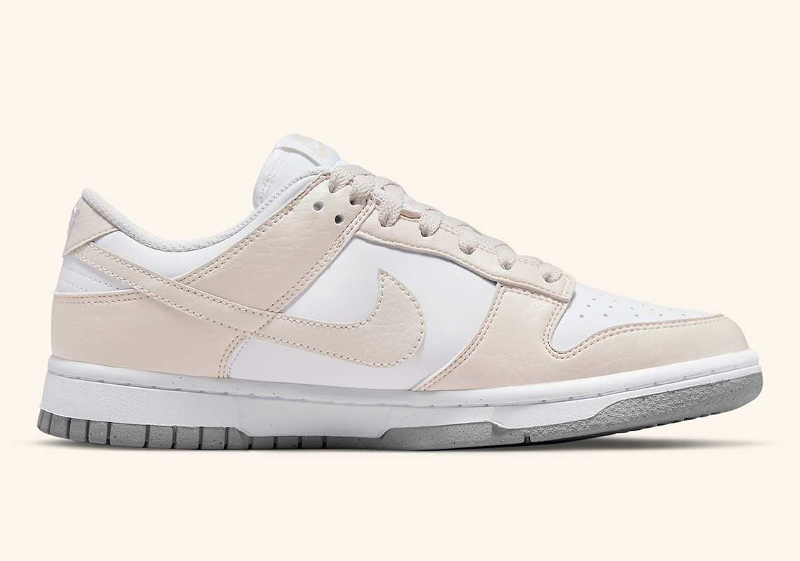 dunks beige low