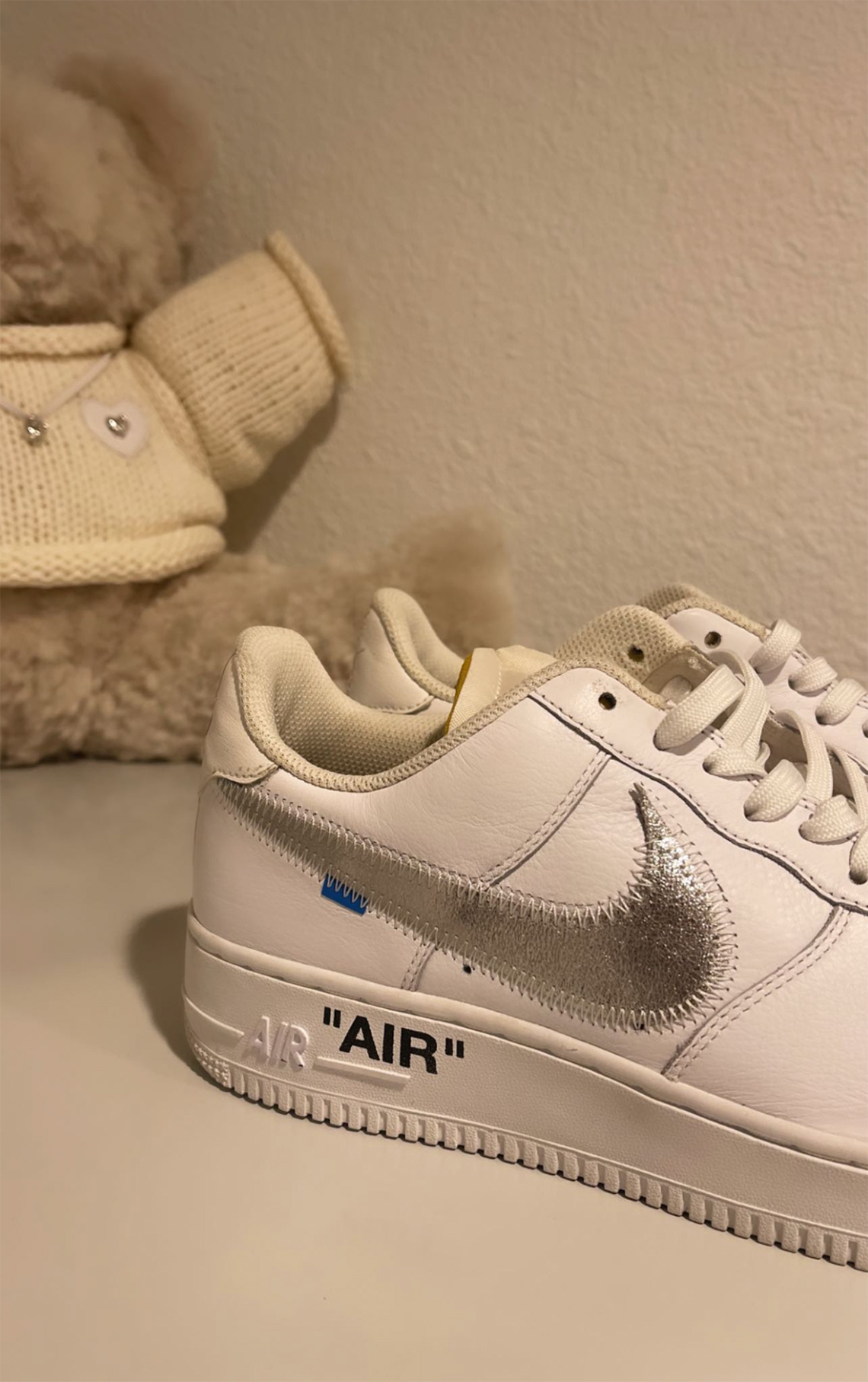 Off white air force cheap 1 silver