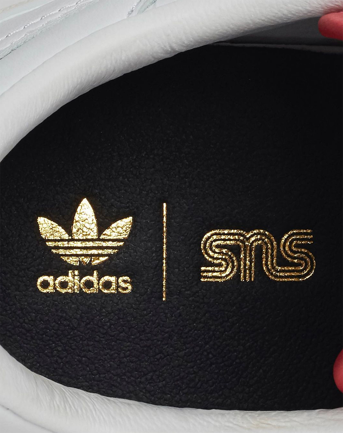 gris Solenoide amanecer SNS adidas Forum Low White Gold Collaboration | SneakerNews.com