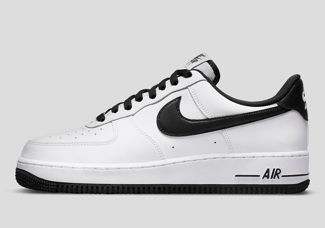 Nike Air Force 1 (White/Black)
