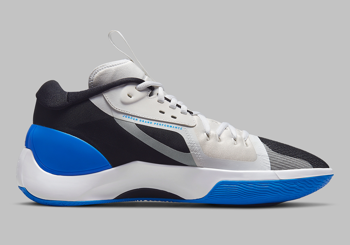 jordan zoom separate white black blue dh0249 140 2