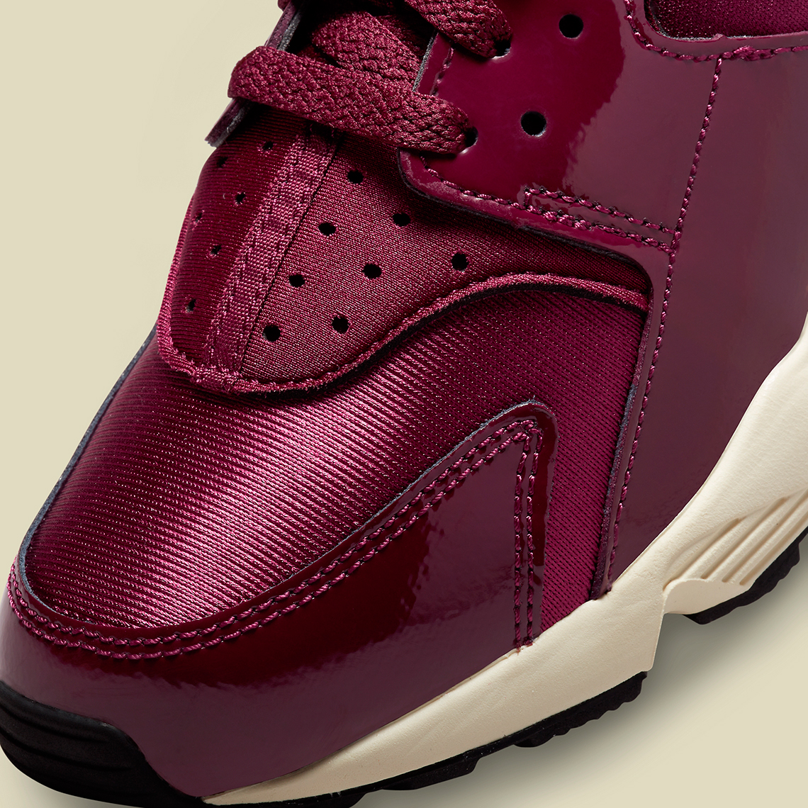 Huarache bordeaux hotsell e bianche