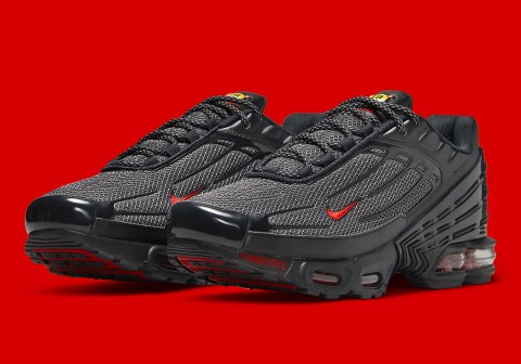 Nike Air Max Plus 3 Black Red Silver DO6385-002 | SneakerNews.com