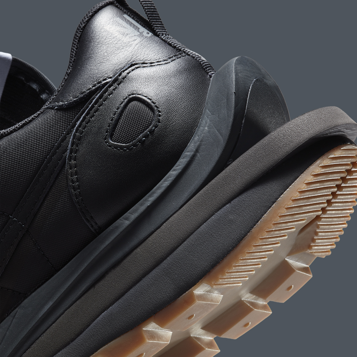 Sacai Nike Vaporwaffle Black Gum Dd1875 100 Release Date 11