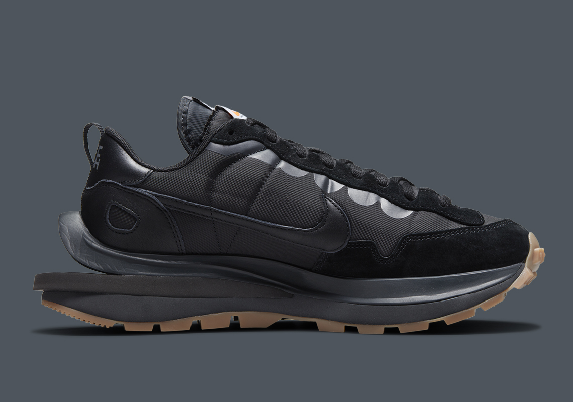 sacai Nike VaporWaffle 