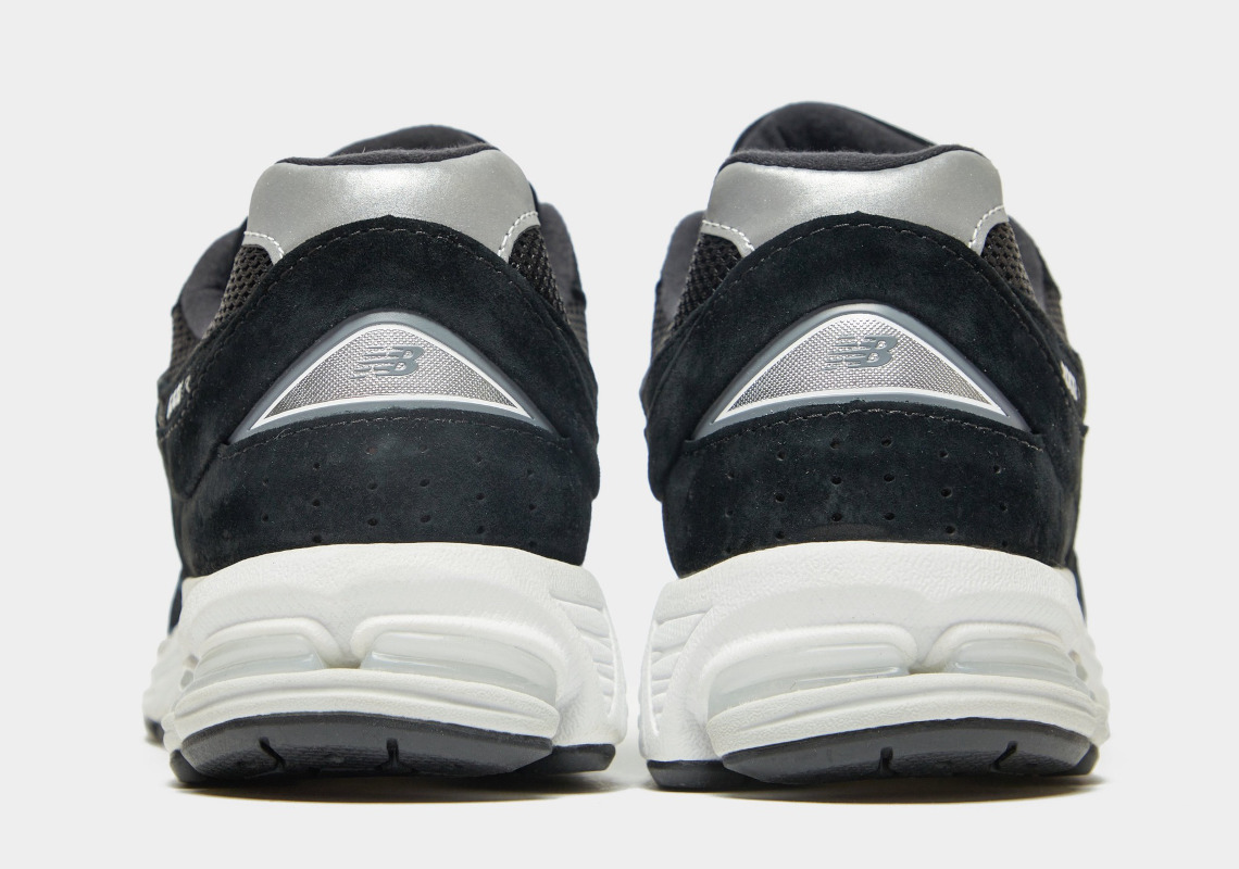 new balance 2002r jd exclusive black