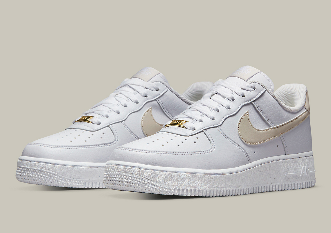 Gold Dubraes Crown The Nike Air Force 1 Next Nature “Light Orewood Brown”