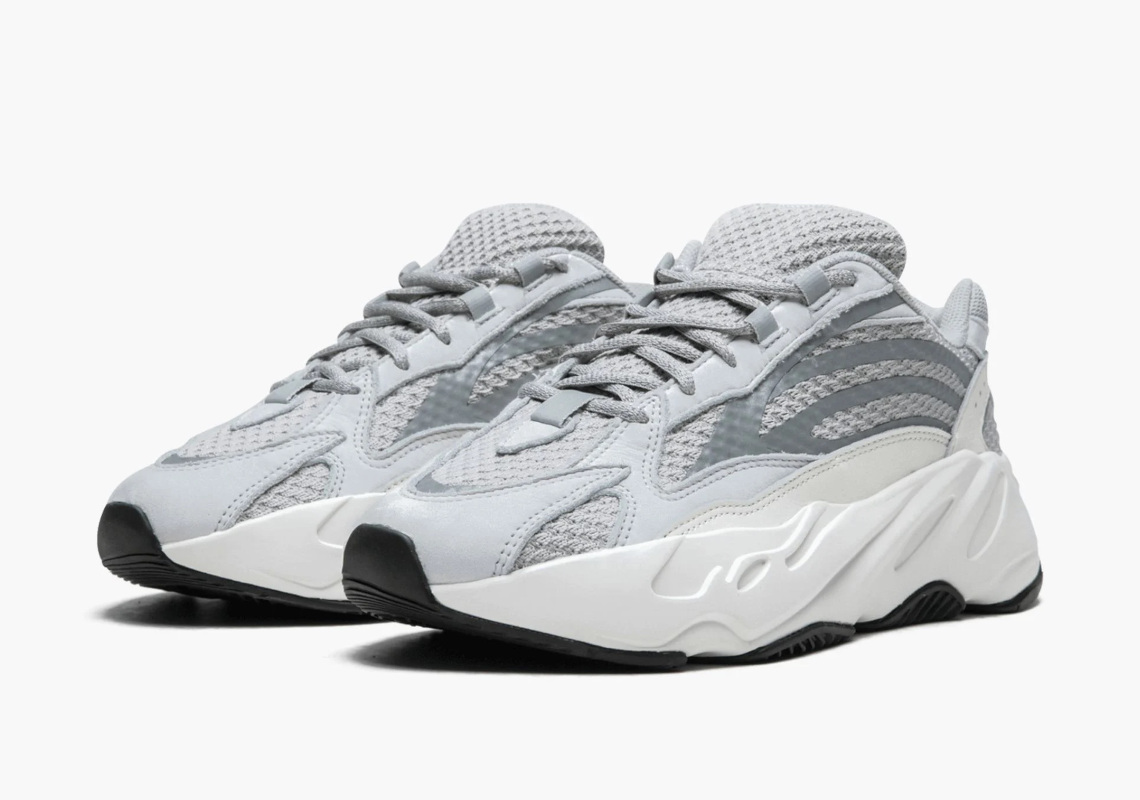 Adidas yeezy 700 outlet v2 static store list