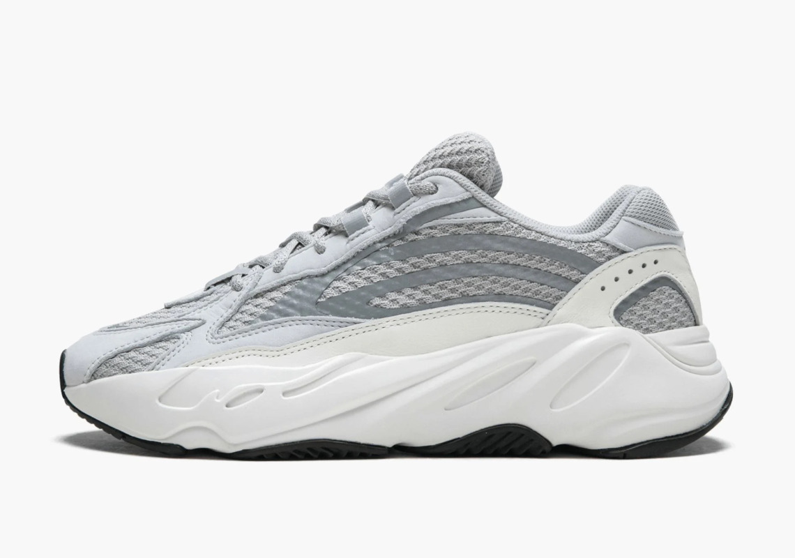 compartir rifle colateral adidas Yeezy Boost 700 v2 "Static" EF2829 Restock | SneakerNews.com