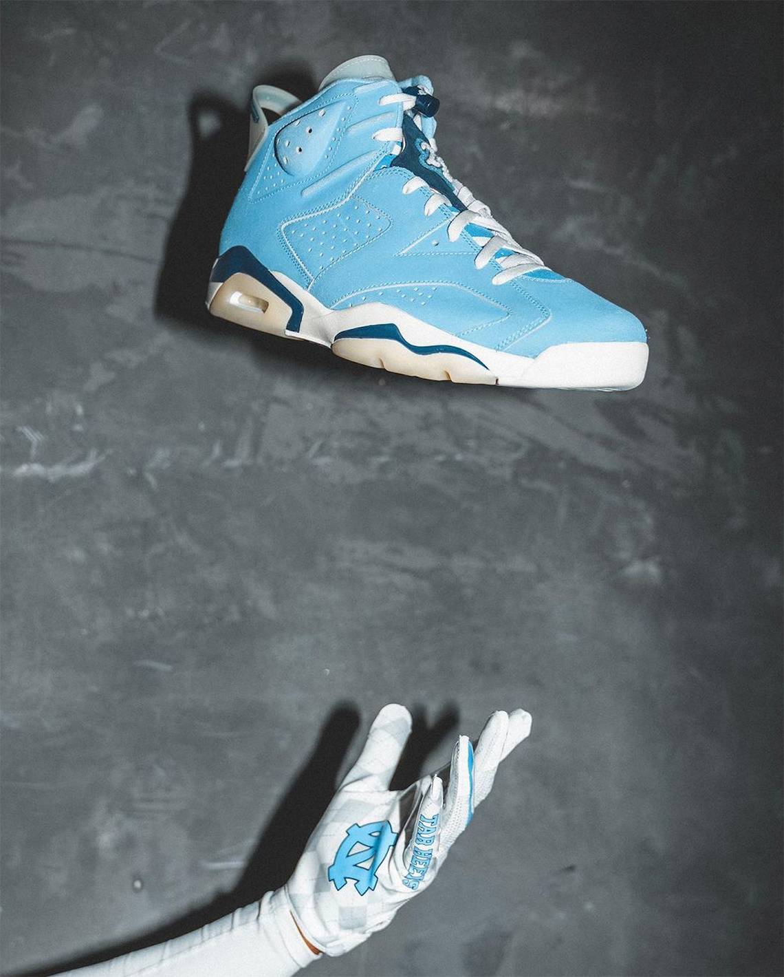 Air Jordan 6 Unc Football Pe 2022 5