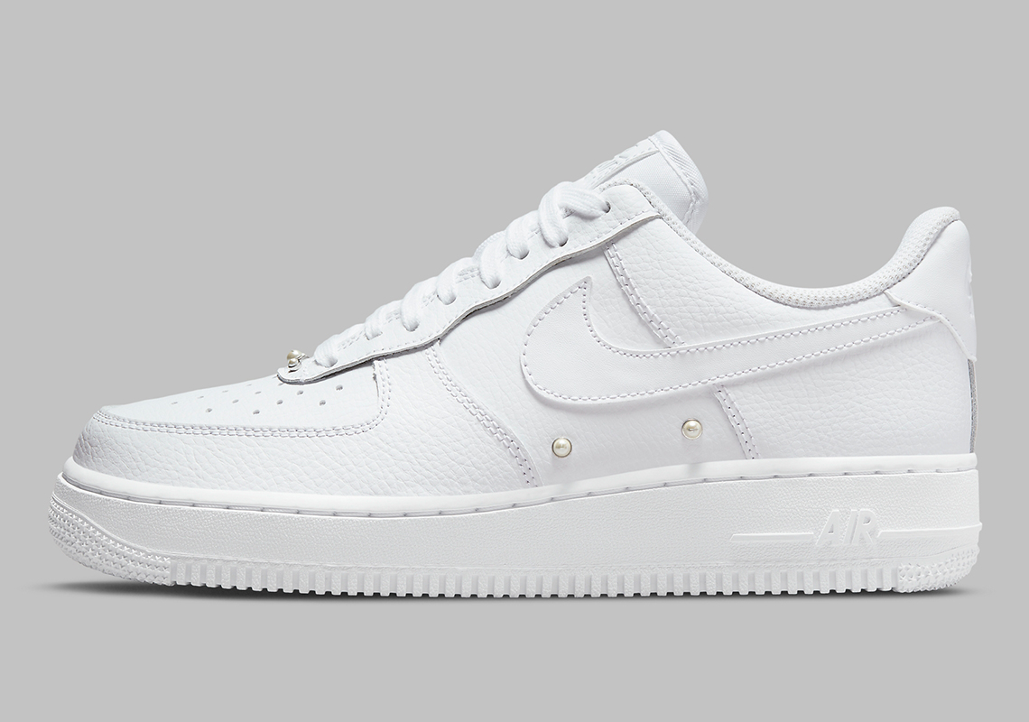 Nike Air Force 1 Low Pearl Studs DQ0231-100 - Golf Single Player