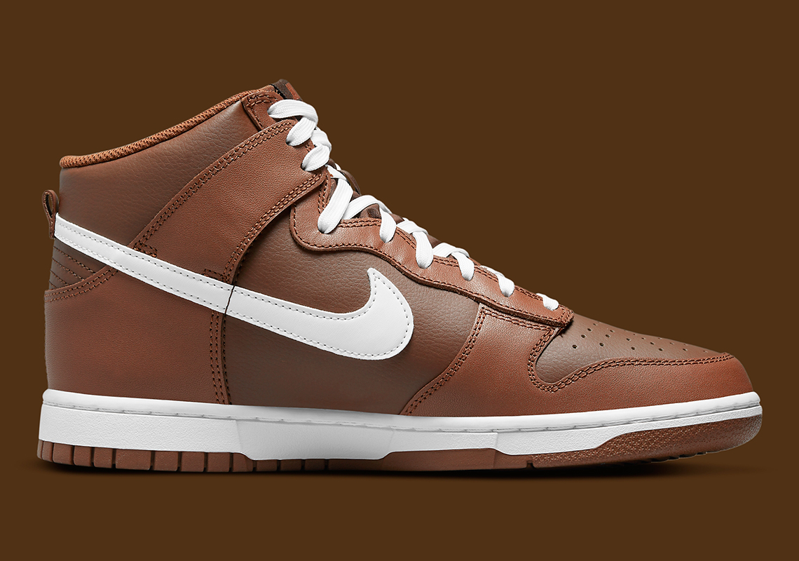 Nike dunk high chocolate right pair DJ6189-200