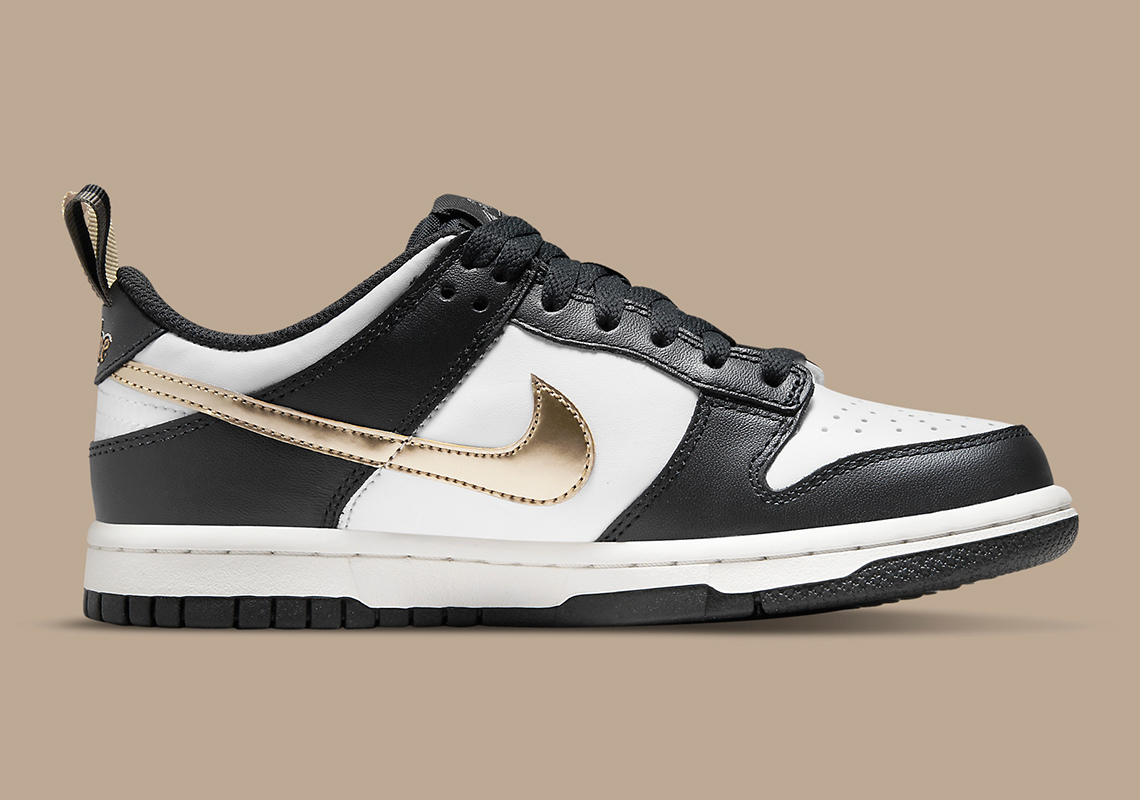 Gold and black nike dunks sale