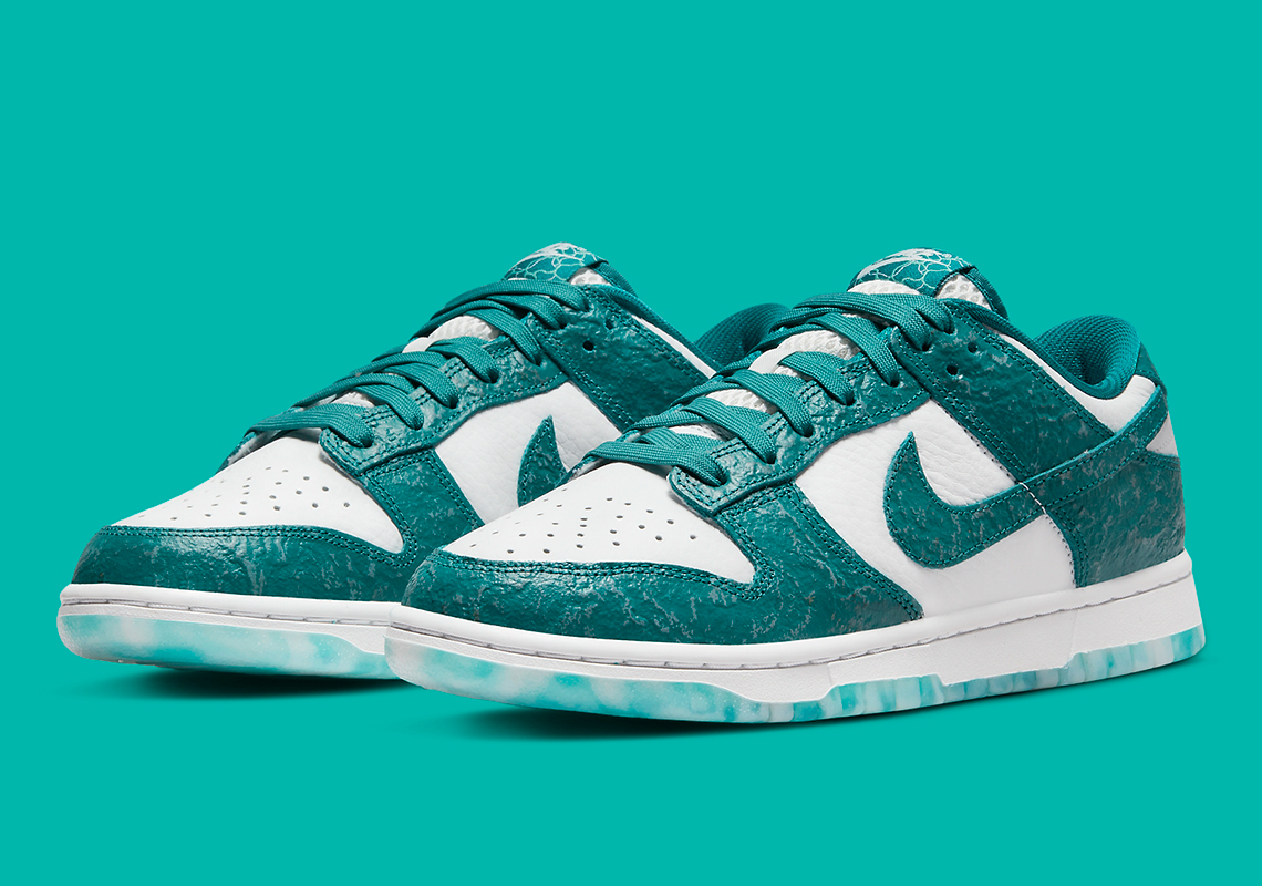 Official Images Of The Nike Dunk Low "Ocean"