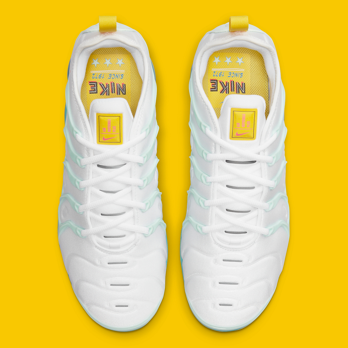 yellow white vapormax plus