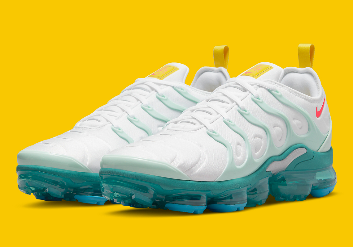 Nike Vapormax Plus White Turquoise Red Yellow 2022 Release Info 5