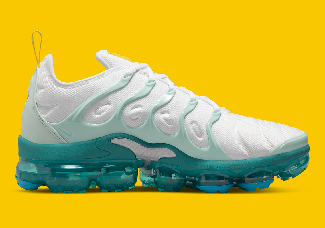Nike Vapormax Plus White Turquoise Red Yellow 2022 Release Info 8