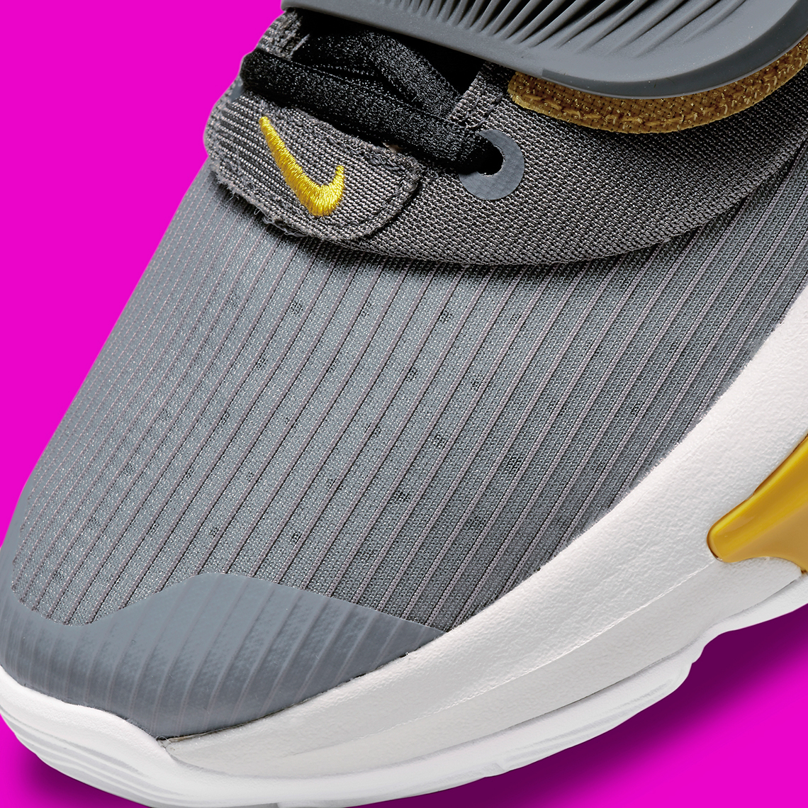 Nike Zoom Freak 3 Low Battery DA0694-006 Release Date | SneakerNews.com