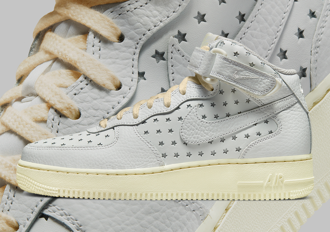 Air force ones outlet with stars on them