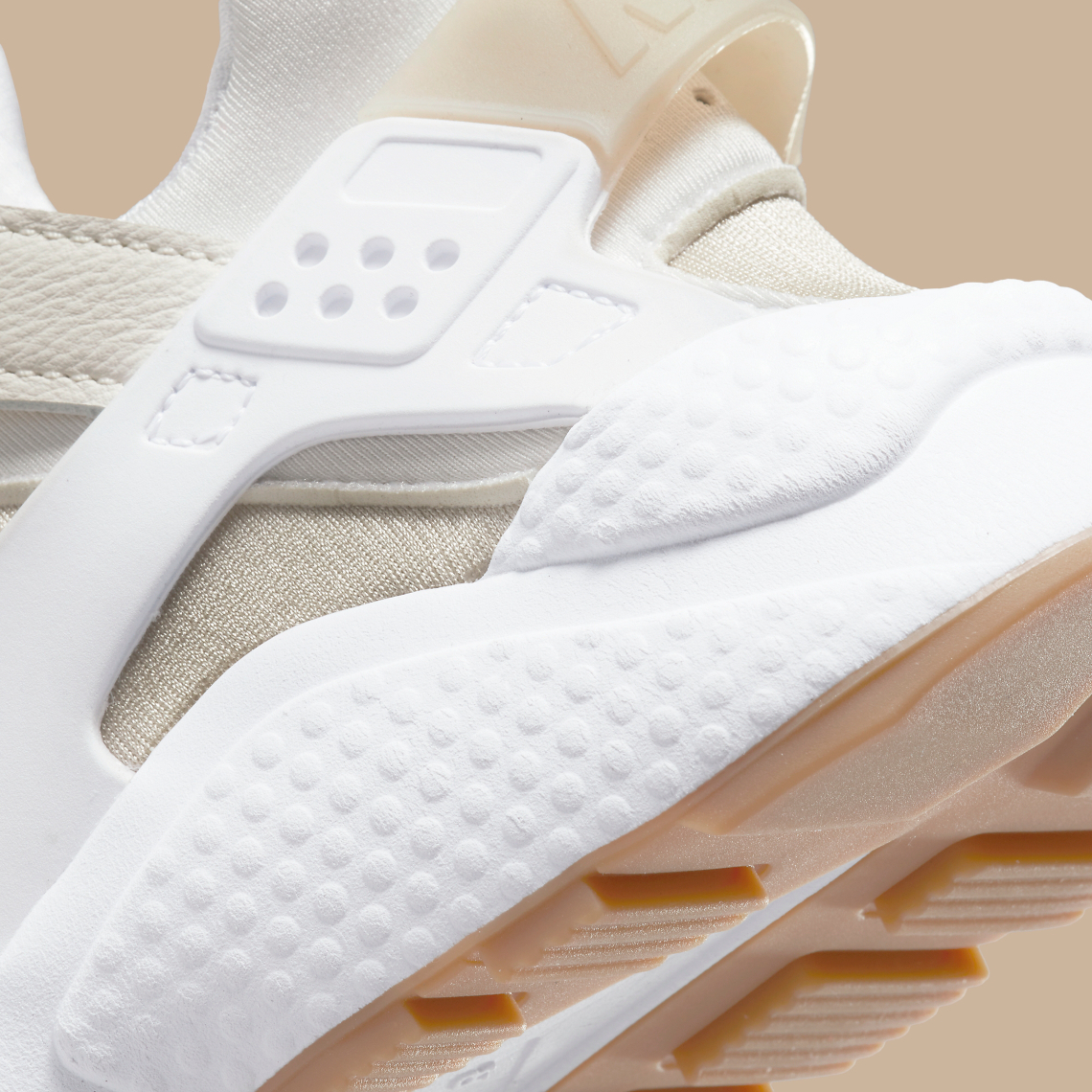 Huarache off cheap white prezzo