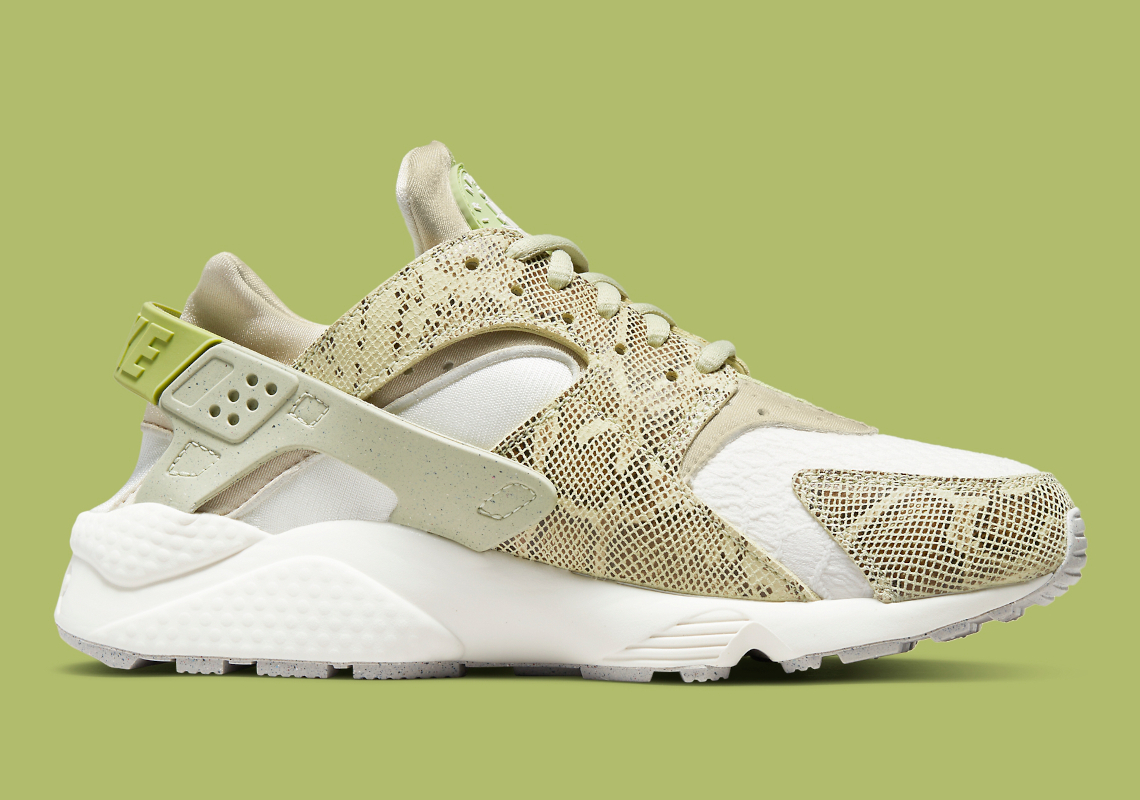 Nike Air Huarache Brazil Lucid Green University Gold 318429-302 - SBD