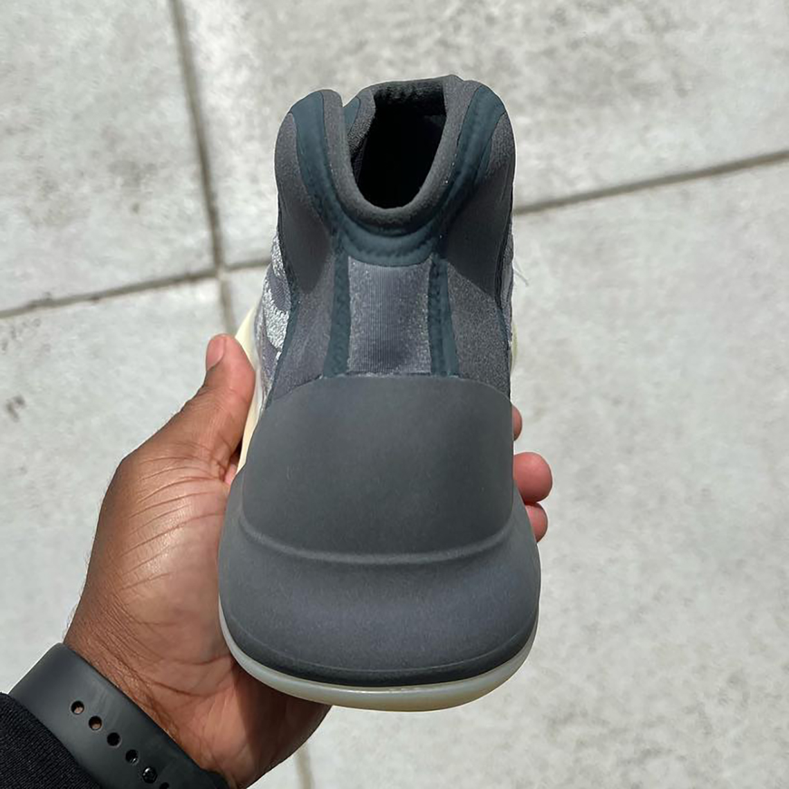 Adidas Yeezy QNTM Mono Carbon Blue Sneakers GX6594 Mens Size