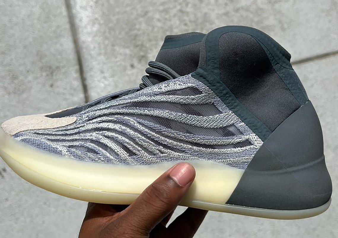 adidas YZY QNTM Mono Carbon GX6594 Release Date | SneakerNews.com