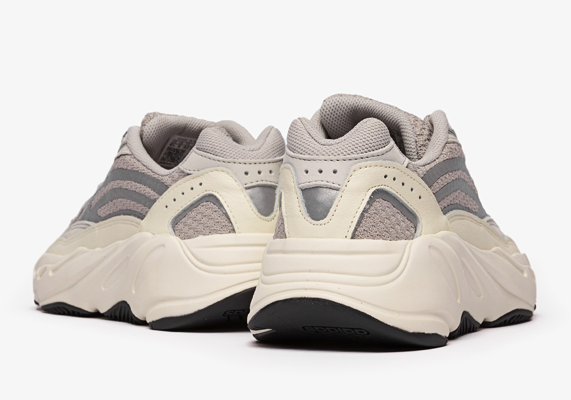 adidas Yeezy Boost 700 v2 Static Release Reminder 4