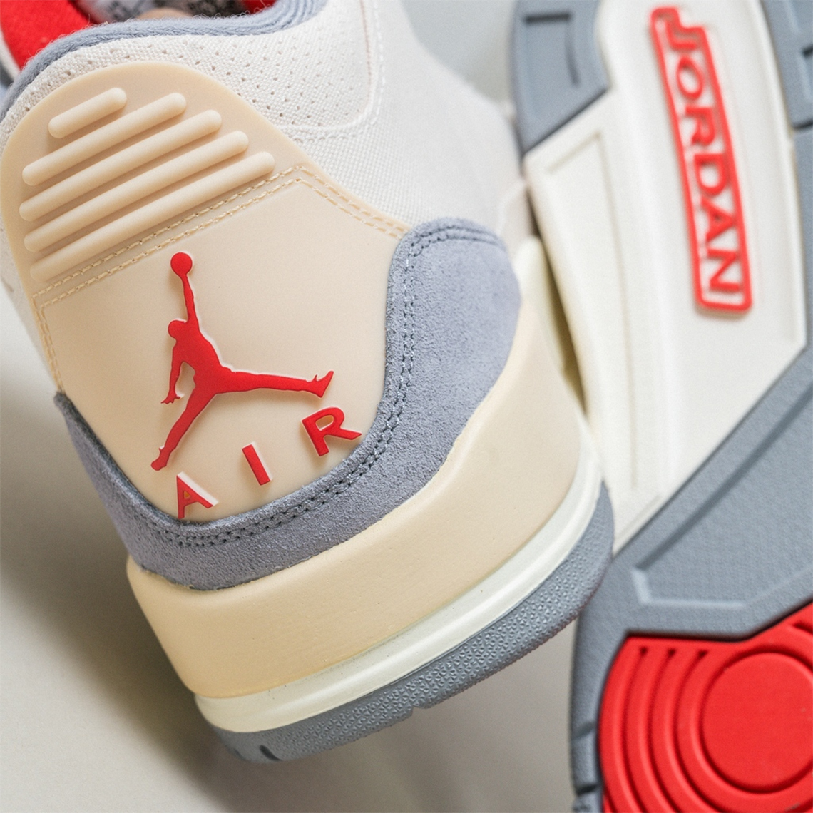 Sneakers Release – Jordan 3 Retro SE “Muslin” Men’s  Shoe Dropping 3/25