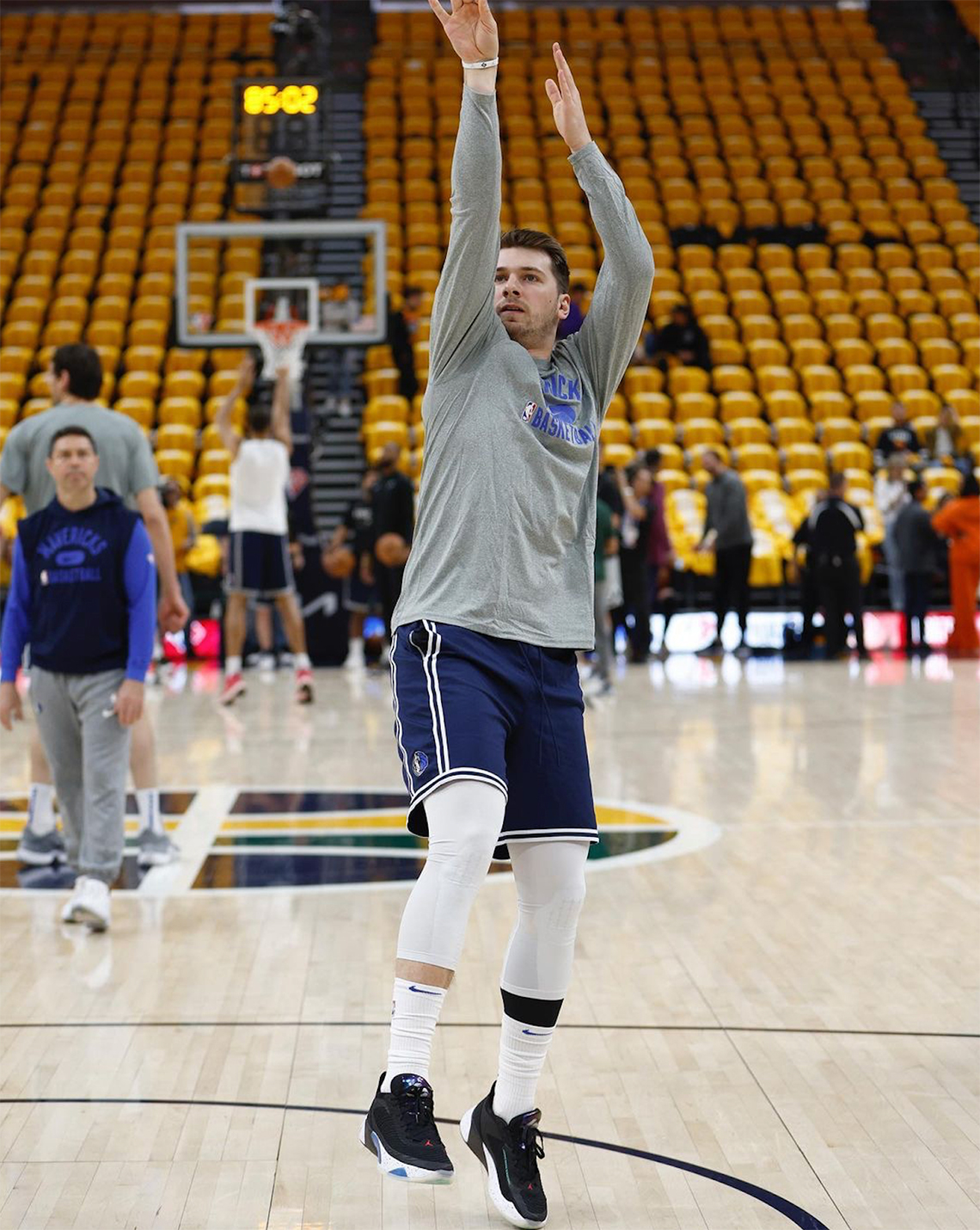 jordan 1 luka on feet