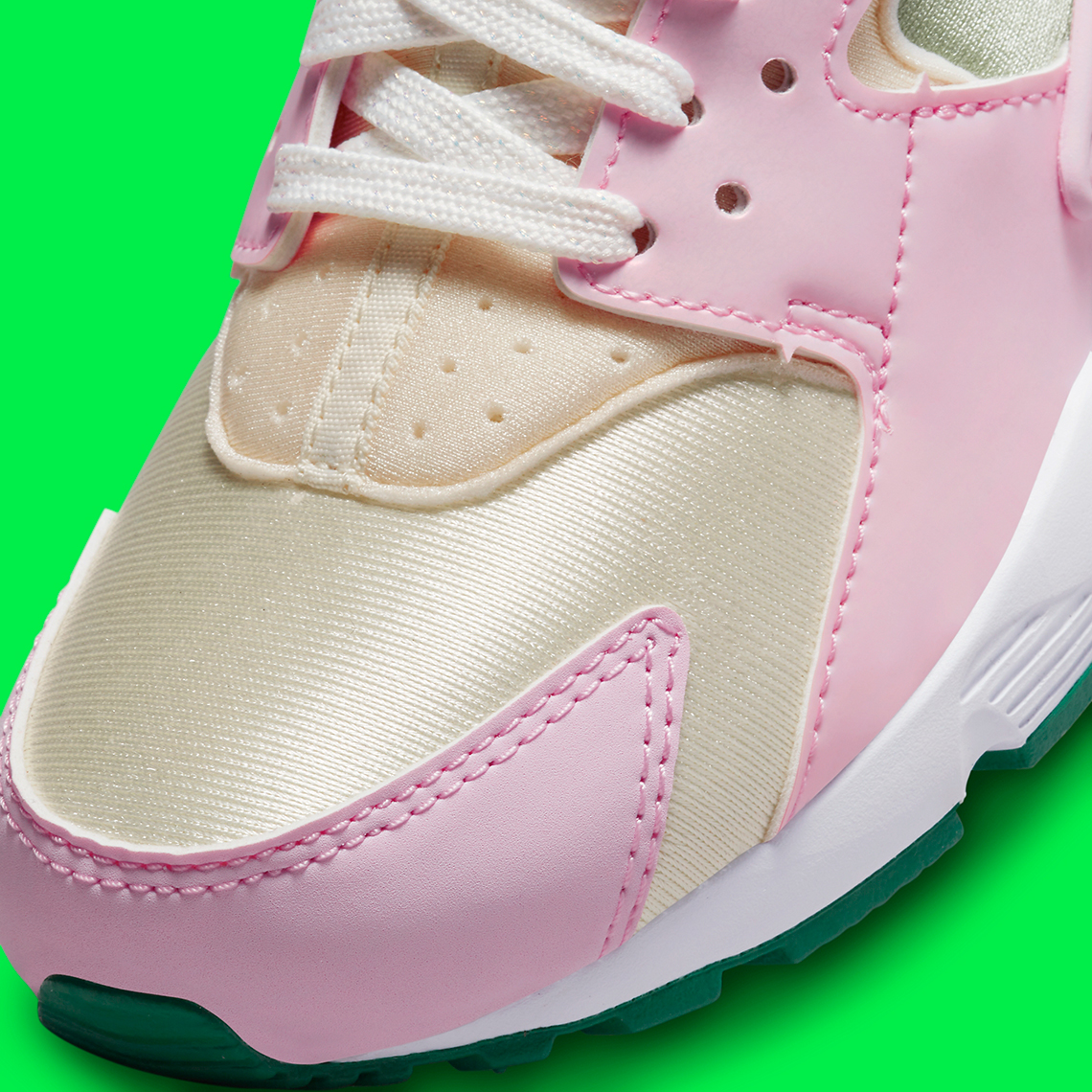 Nike huarache green store and pink