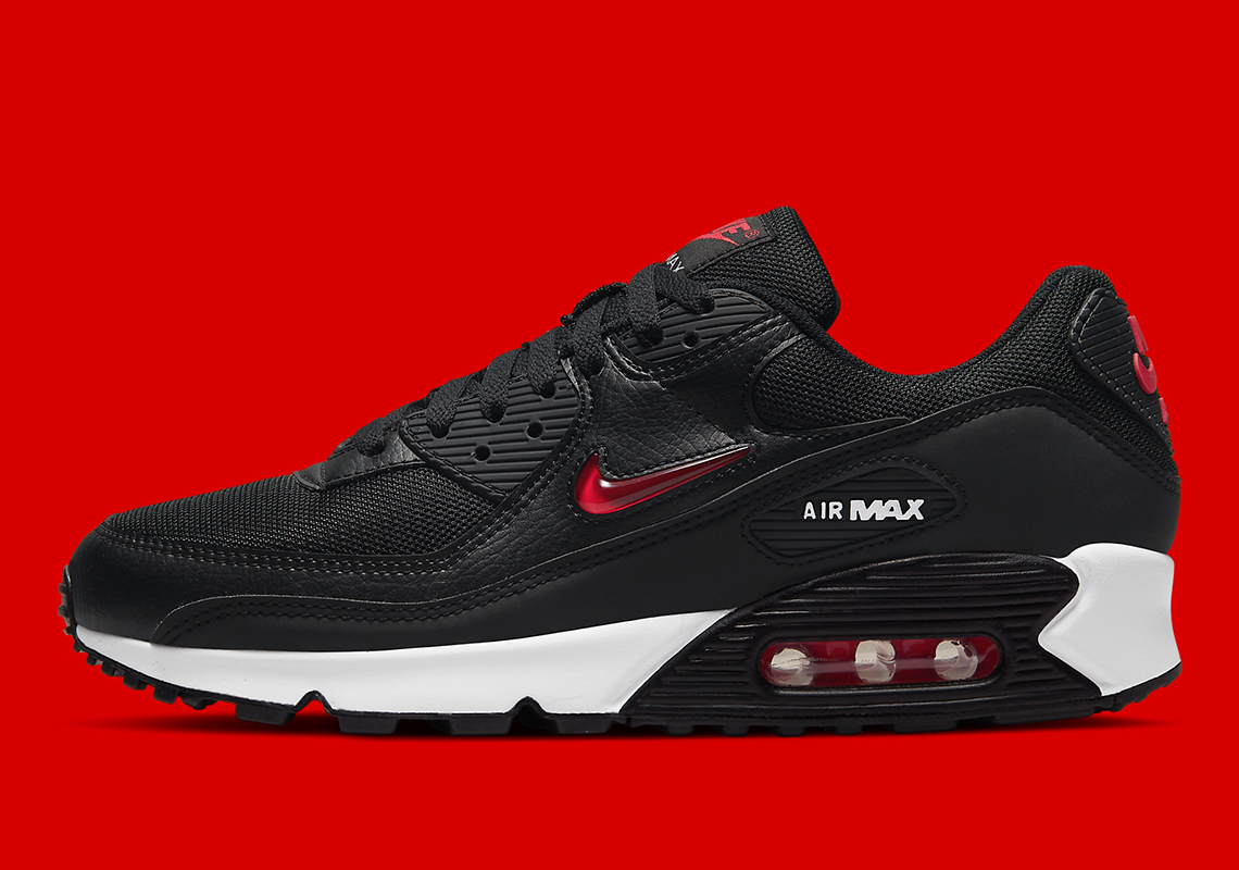orden Rareza molestarse Nike Air Max 90 Jewel Black Red DV3503-001 | SneakerNews.com