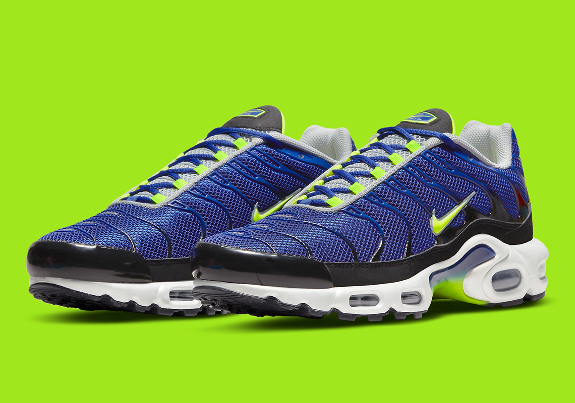 Nike Air Max Plus Royal Volt DM0032 400 SneakerNews