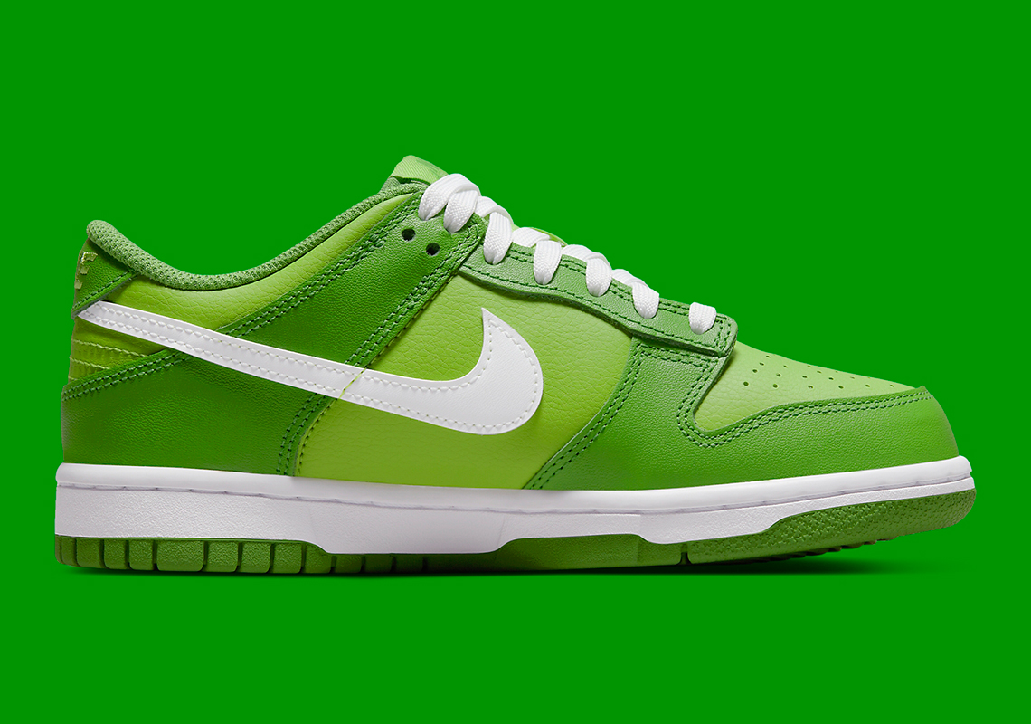 Nike Dunk Low Green White Dj6188 300 Release Info