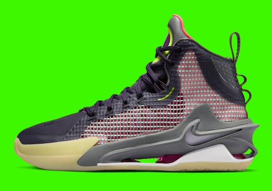 The Famed “Chaos” Colorway Returns On The Nike Zoom GT Jump
