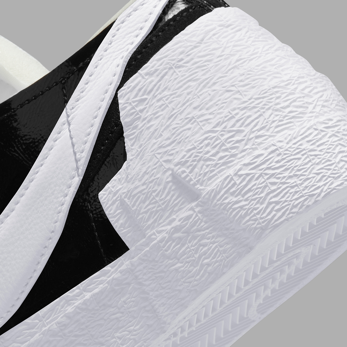 Sacai Nike Blazer Low Black White Dm6443 001 6