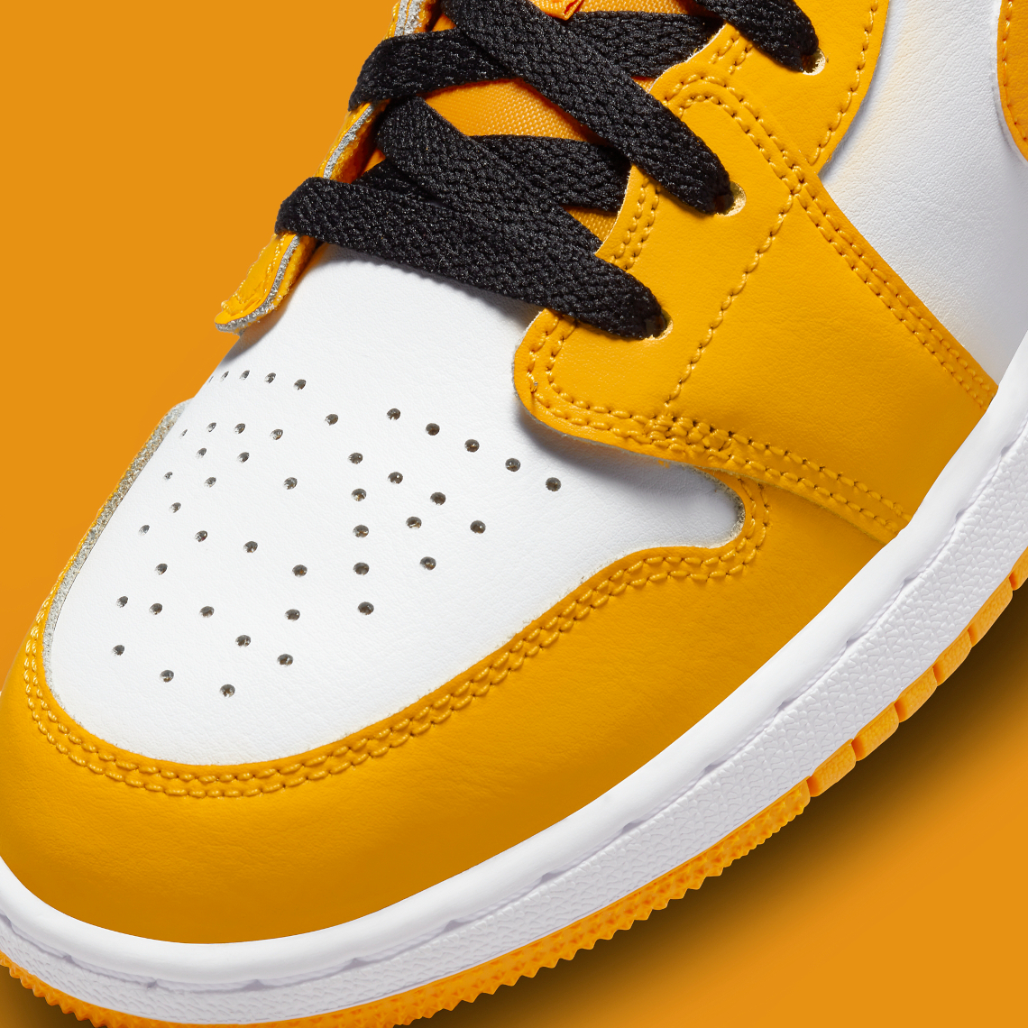 Nike Air Jordan 1 Low *GS* – buy now at Asphaltgold Online Store!