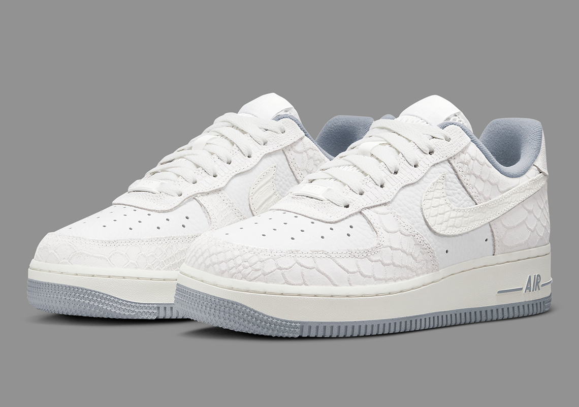 Nike WMNS AIR FORCE 1 '07, DX2678-100