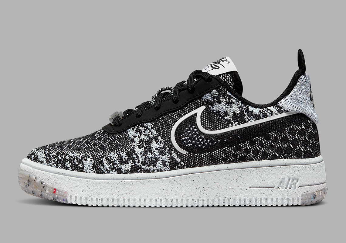 Air force 1 flyknit hot sale sizing