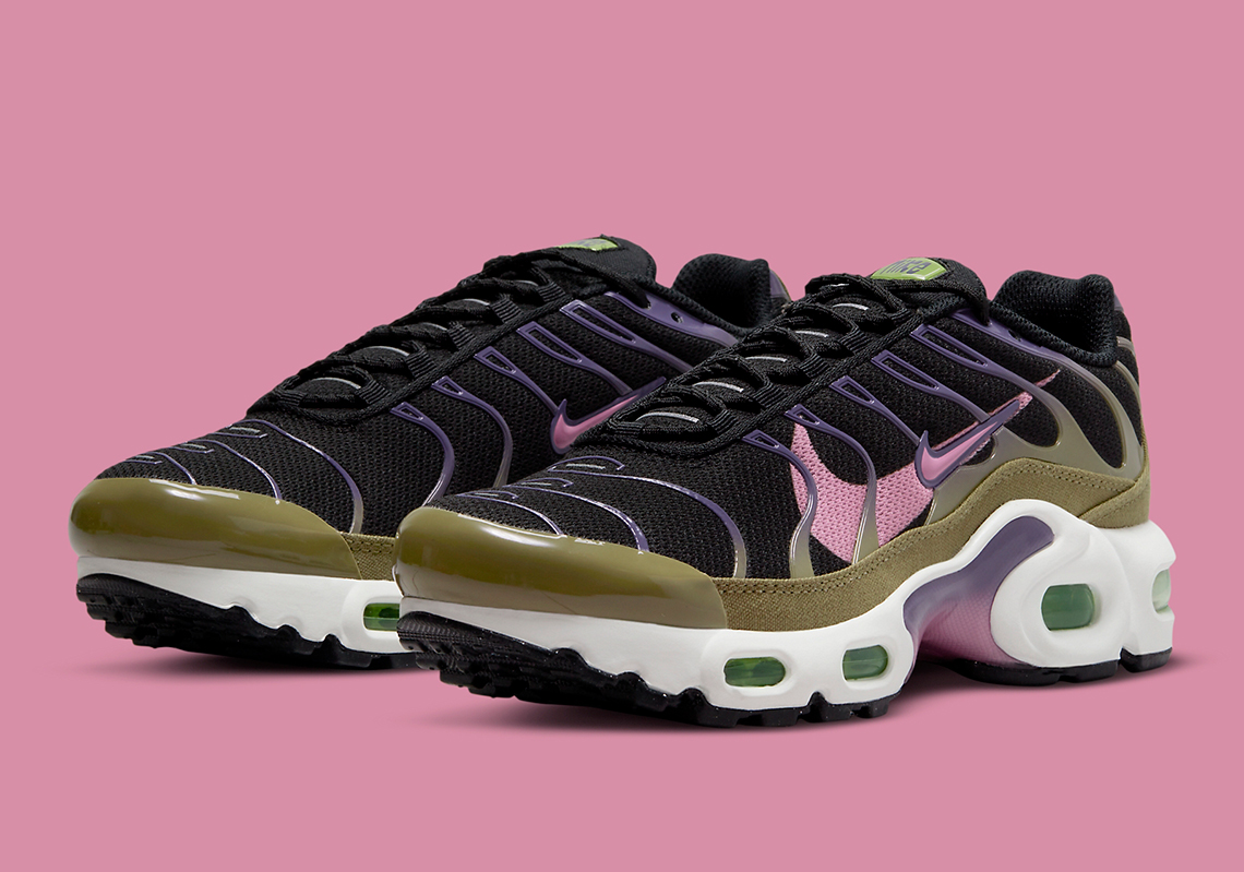 Green and pink hot sale air max plus