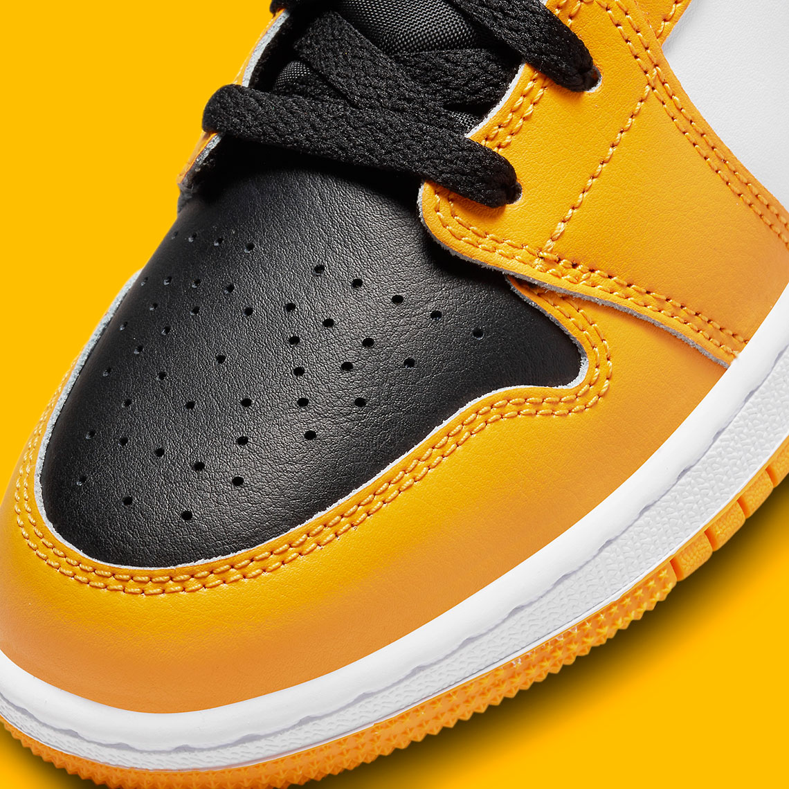 nike air jordan 1 mid black and yellow