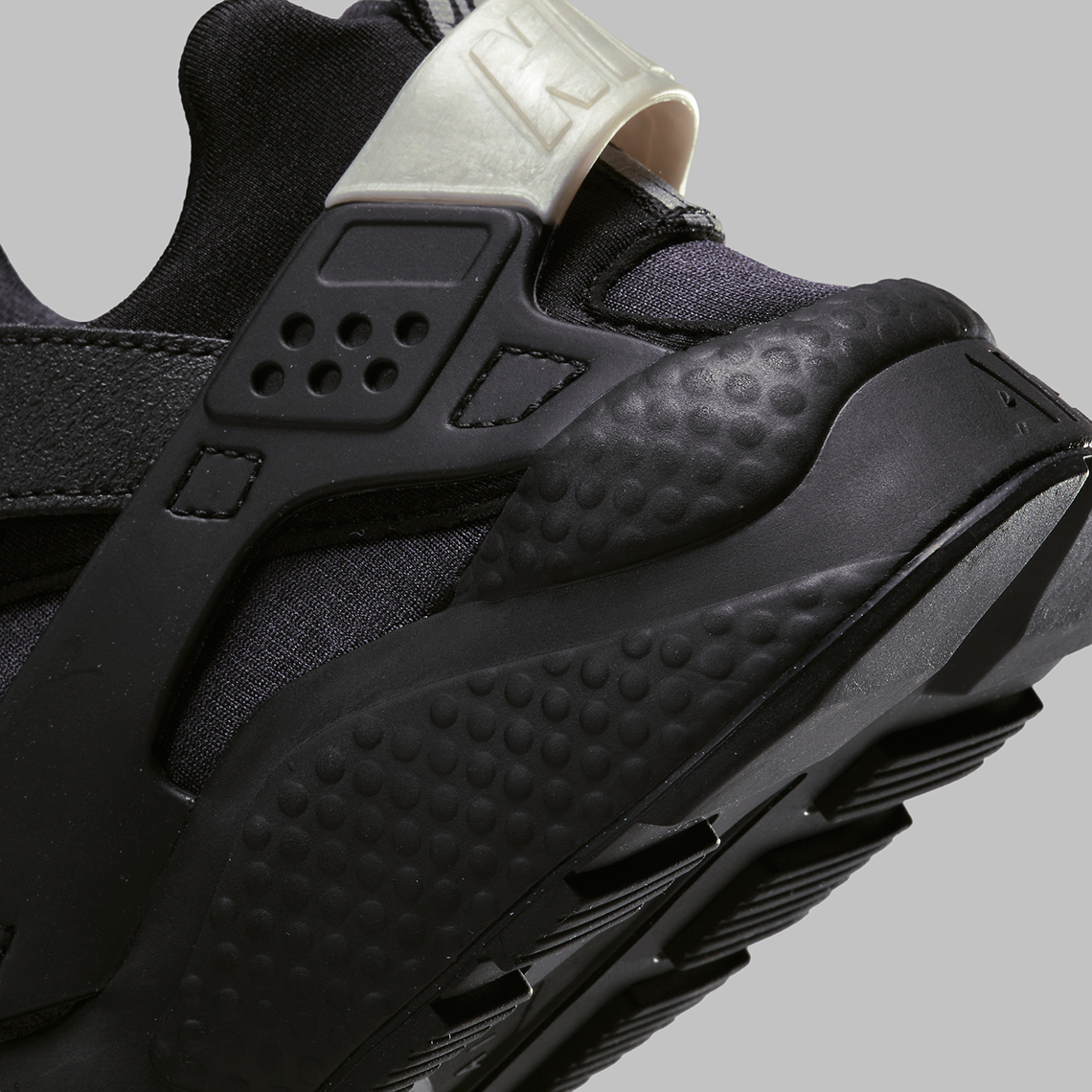 Nike Air Huarache Black Grey DX8968-001 | SneakerNews.com
