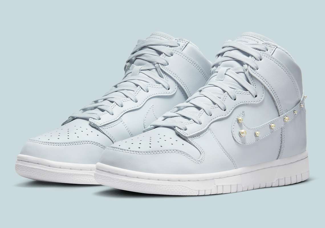The Women's Nike Dunk High Dons Pearls