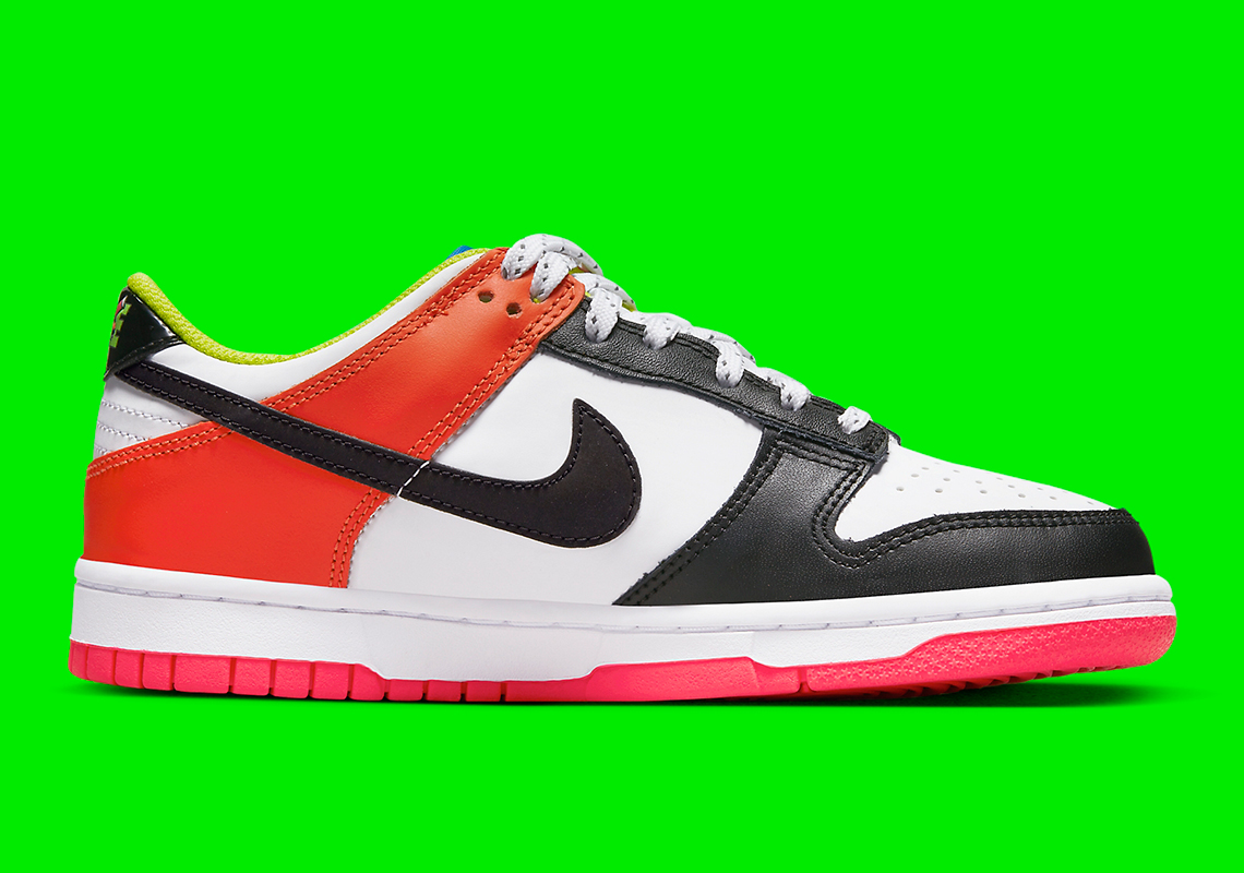 el producto Nike Air Max Excee EU 49 1 2 White Black Pure Platinum Gs Black Orange Green 1